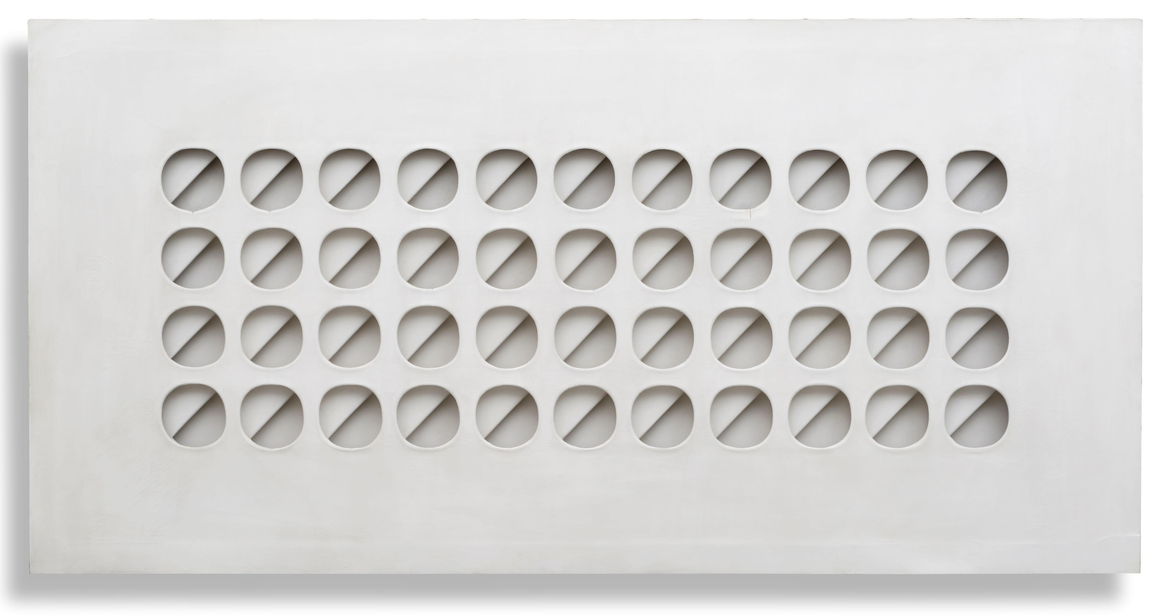 Intersuperficie Curva Bianca (White Curved Intersurface)